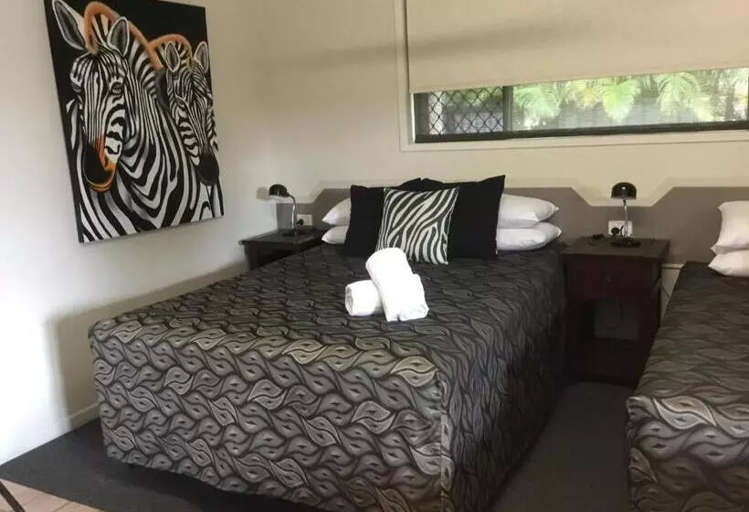 Motelli Golden Palms Motor Inn