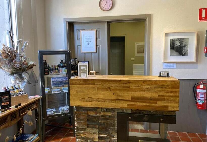 فندق على الطريق Jindy Inn