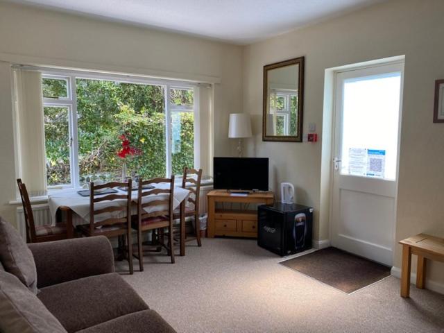 ペンション Church Hill House