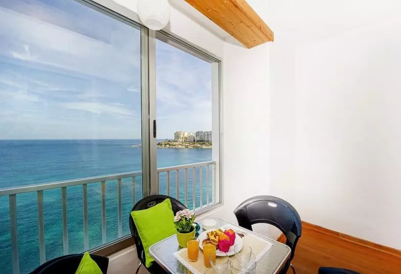 Spinola Bay Top Floor Seafront 3 Bedroom Apartment With Panoramic Sea Views By Getawaysmalta