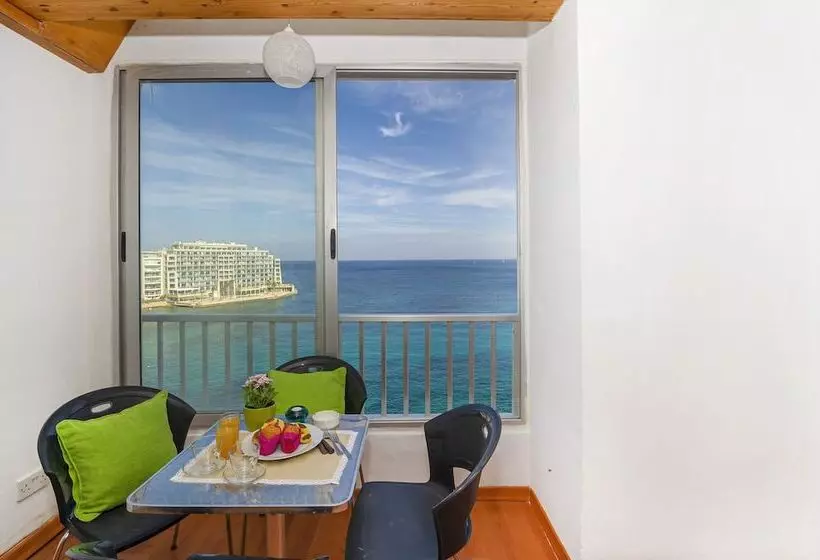 Spinola Bay Top Floor Seafront 3 Bedroom Apartment With Panoramic Sea Views By Getawaysmalta