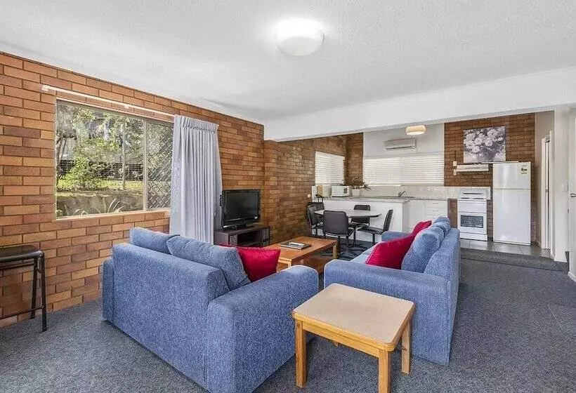 Whiteoaks Motel & Lodges