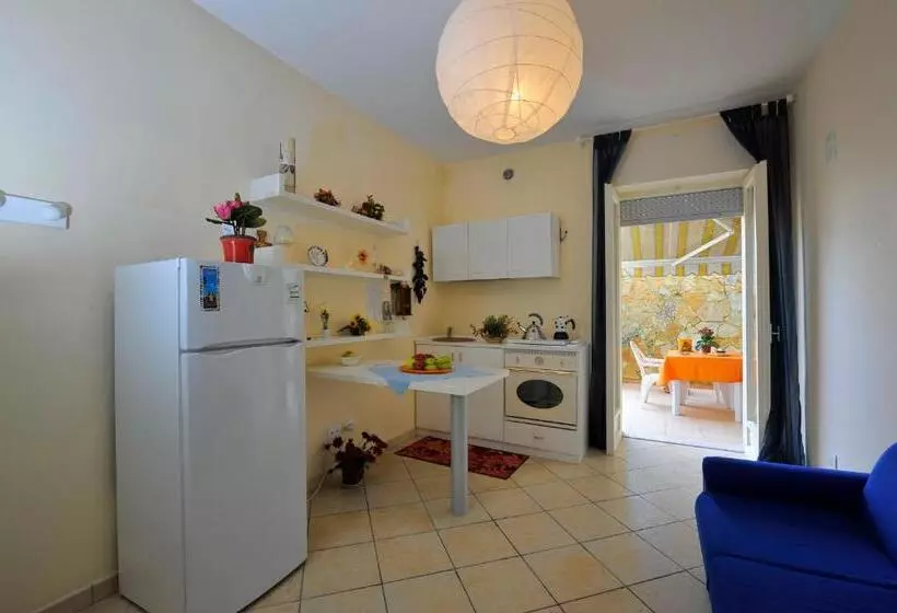 تختخواب و صبحانه Barocco.oberdan