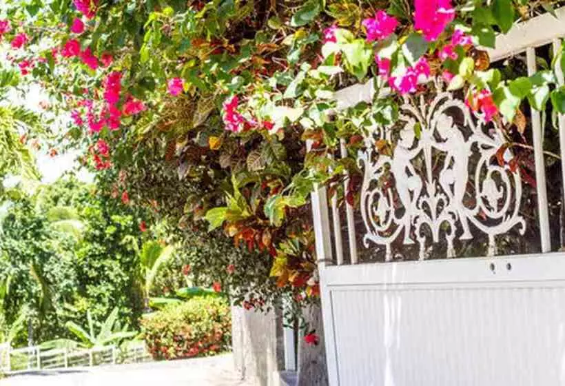 צימר Les Chambres D'hotes De La Villa Cayol