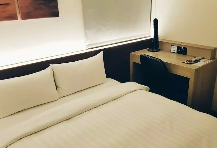 هتل Audi Garden Business