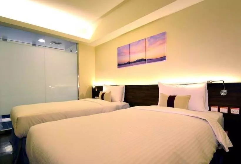 هتل Audi Garden Business