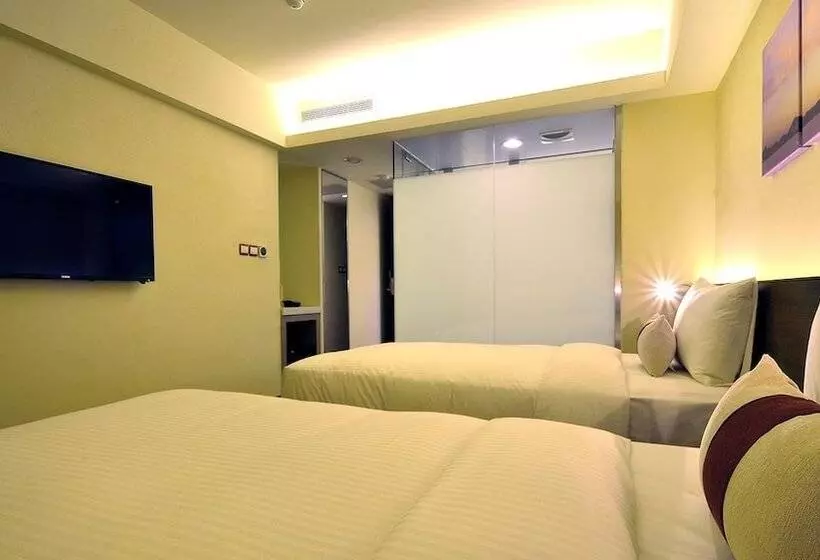 هتل Audi Garden Business