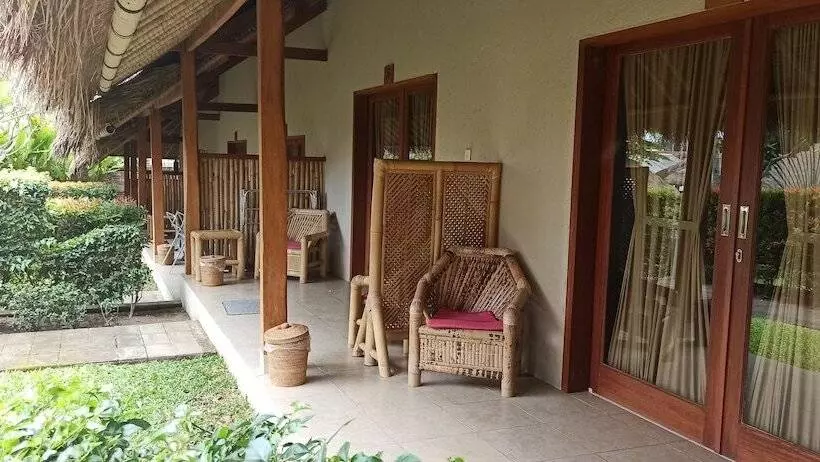 Отель Mama Bella's Retreat