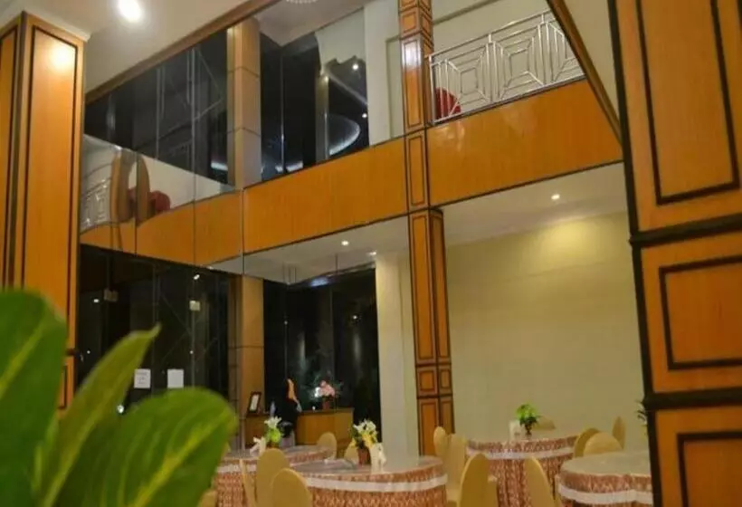 Отель Sepinggan