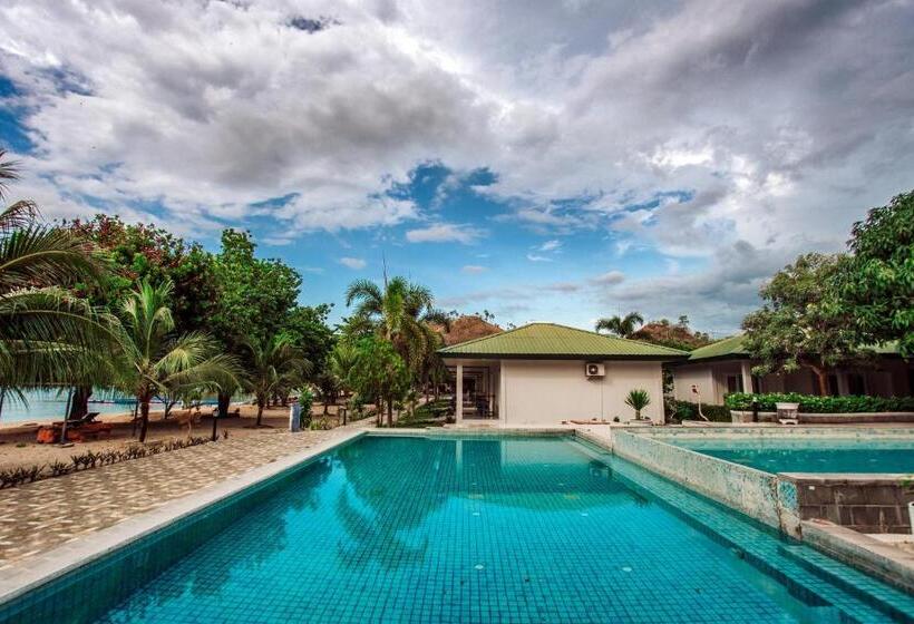 Sylvia Hotel & Resort Komodo