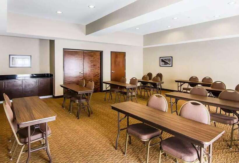 هتل Wingate By Wyndham Longview North