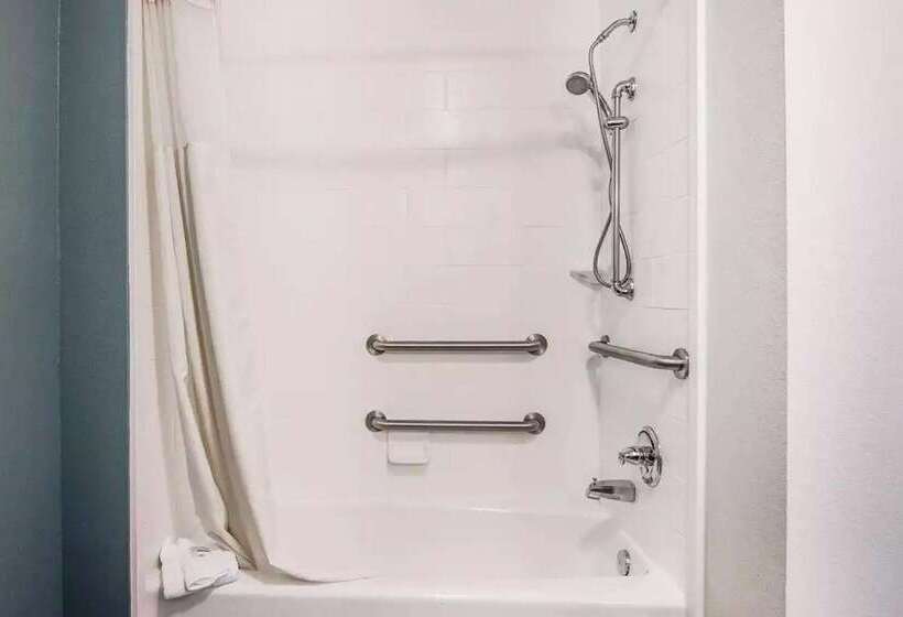 هتل Wingate By Wyndham Longview North