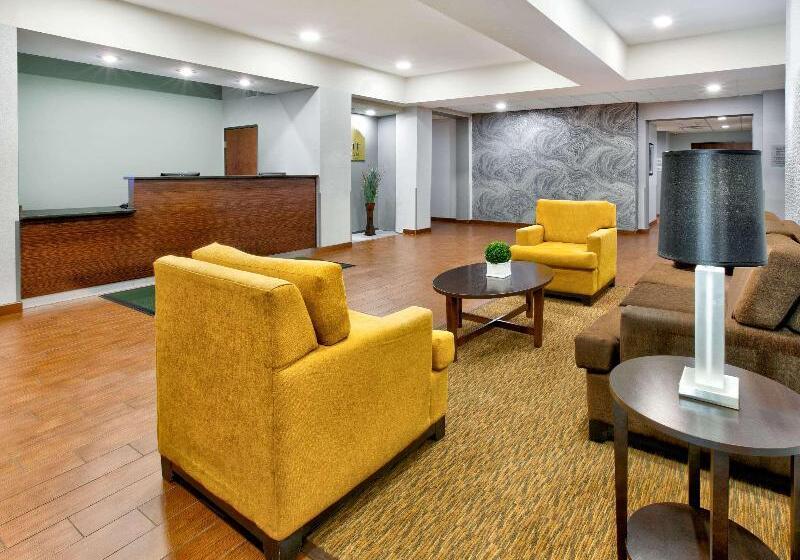 هتل Wingate By Wyndham Longview North