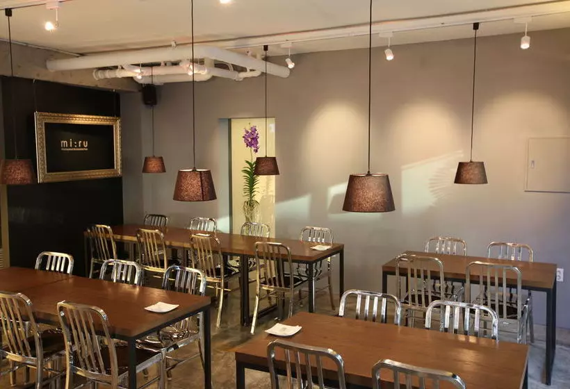 Gaek Guesthouse  Hostel