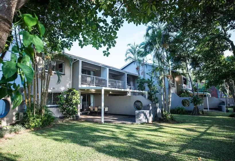 First Group Lake View Cabanas