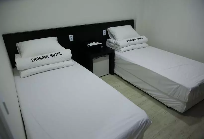 Ekonomy Hotel Gumi