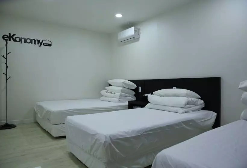 Ekonomy Hotel Gumi