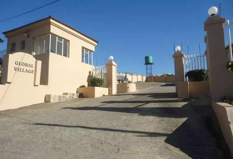 هتل Global Village Guest House