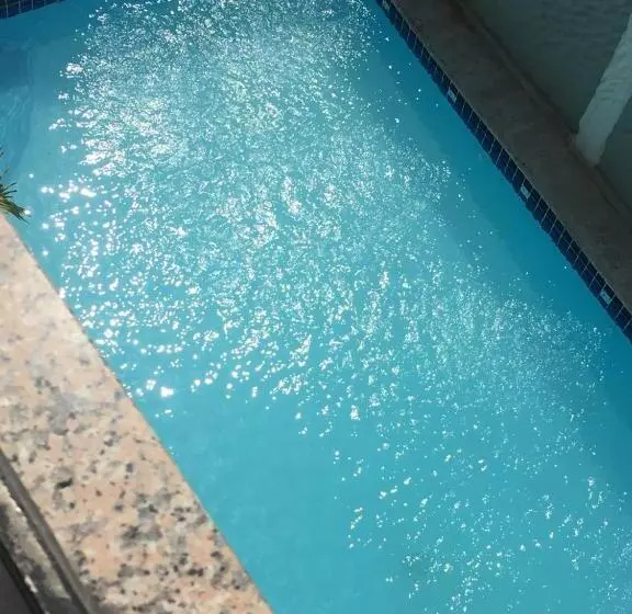 هتل Restaurant Hamilton