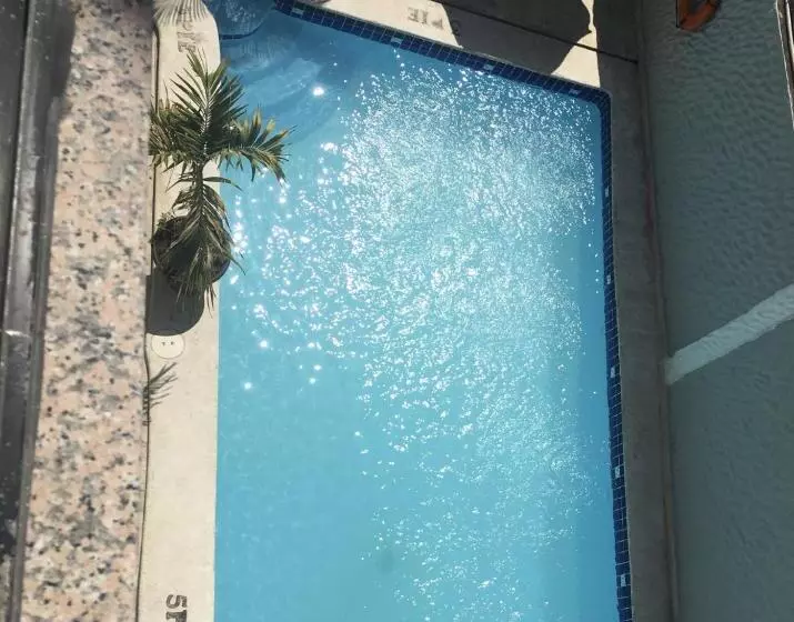 هتل Restaurant Hamilton