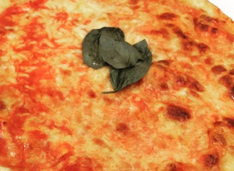 هتل Restaurant Hamilton