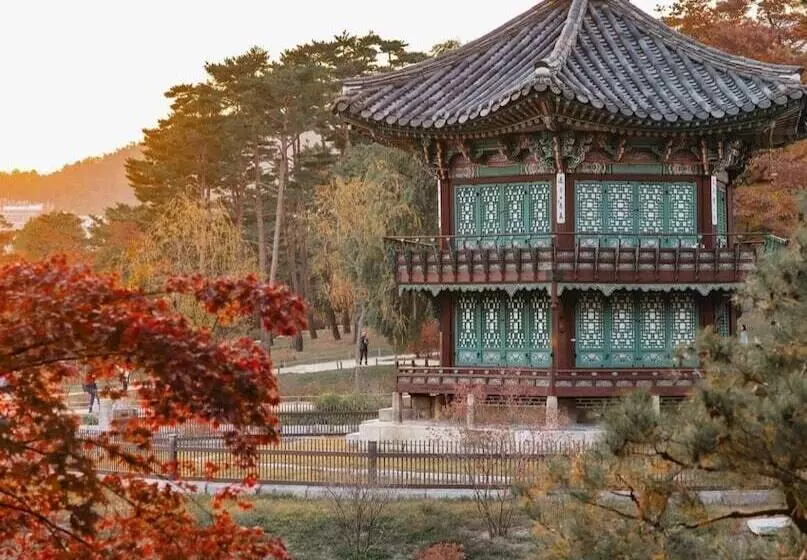 בית מלון כפרי Lex Tourist