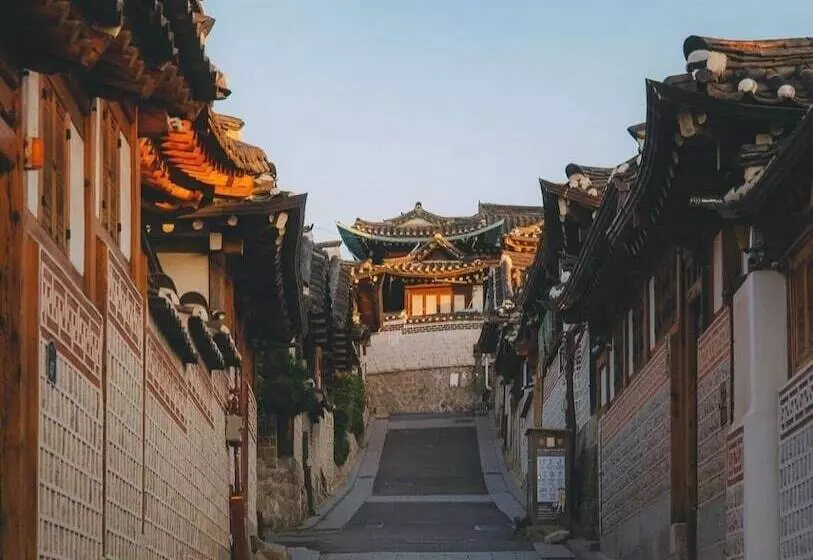 בית מלון כפרי Lex Tourist