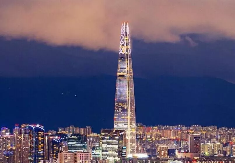 בית מלון כפרי Lex Tourist