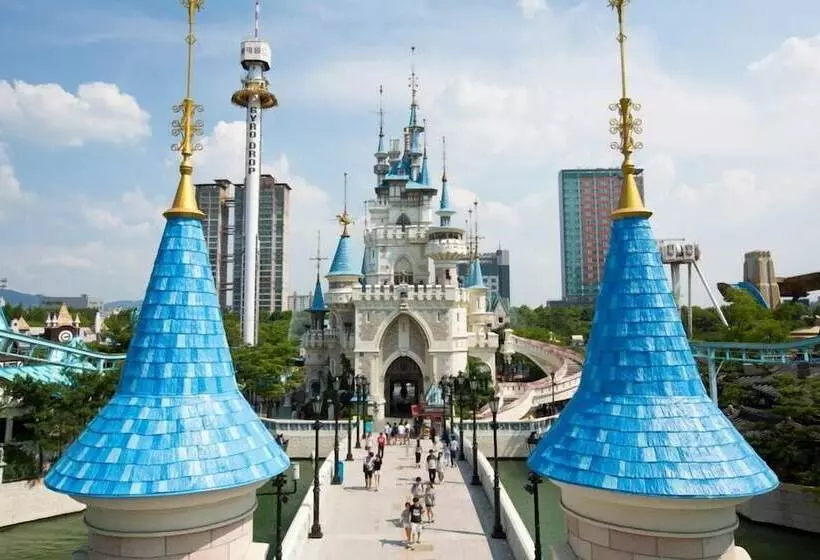 בית מלון כפרי Lex Tourist