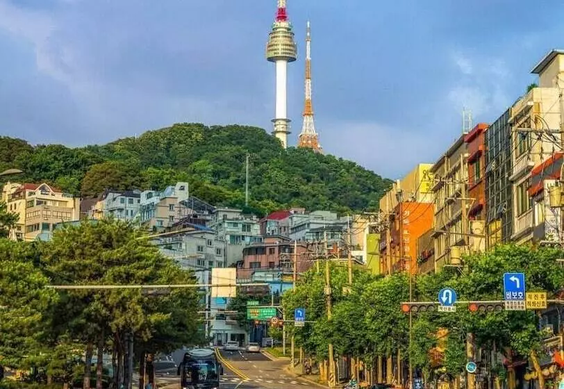 בית מלון כפרי Lex Tourist