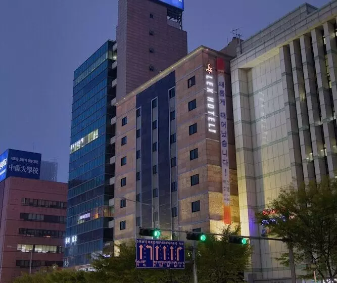 בית מלון כפרי Lex Tourist