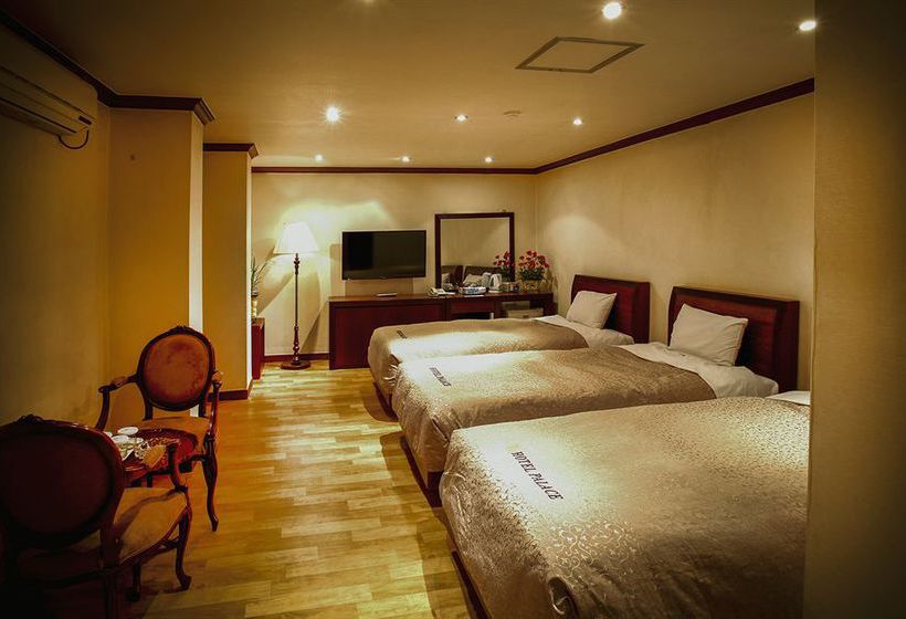 בית מלון כפרי Palace Namdaemun