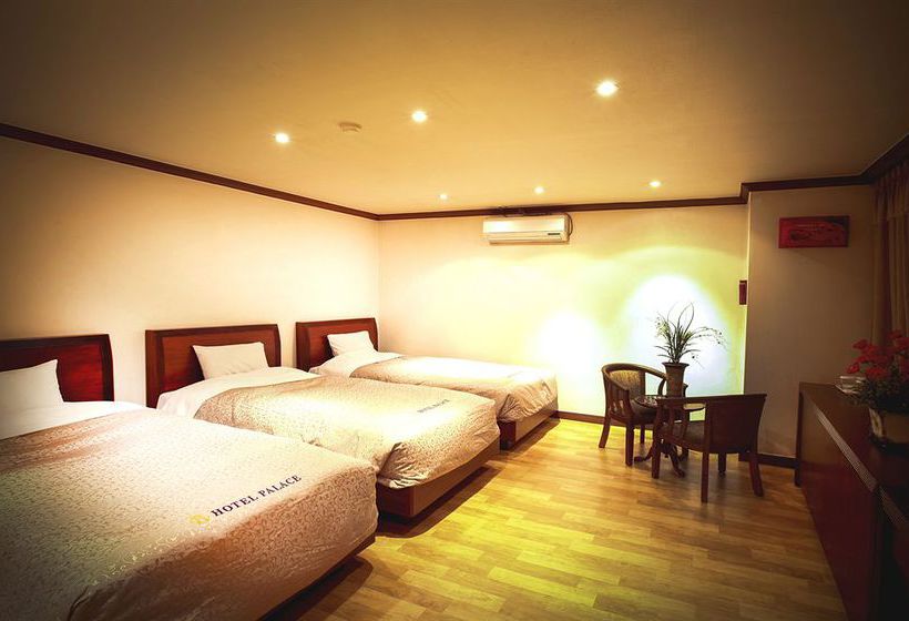 בית מלון כפרי Palace Namdaemun