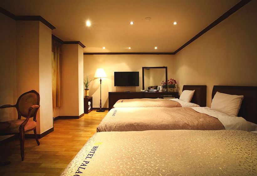 בית מלון כפרי Palace Namdaemun