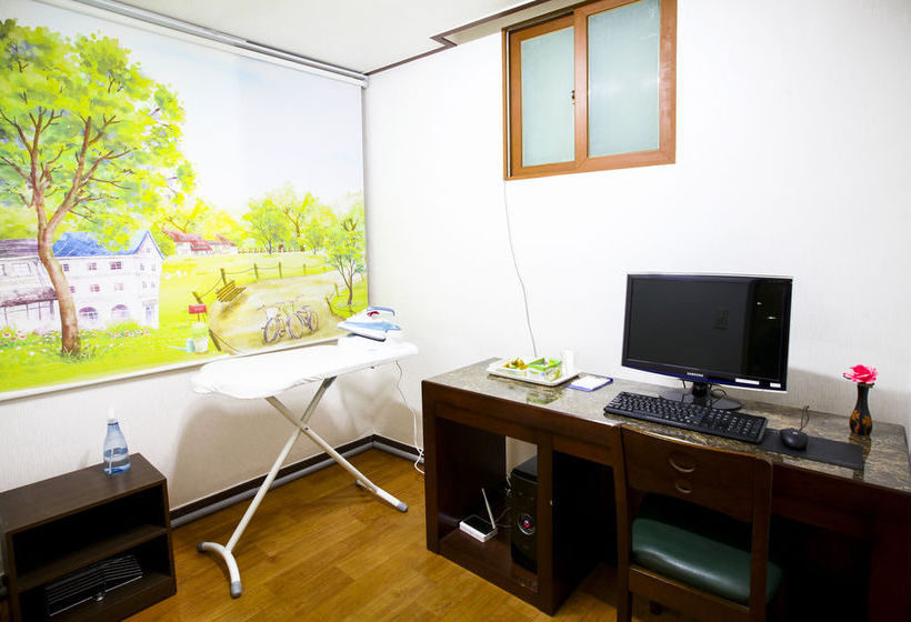 בית מלון כפרי Palace Namdaemun