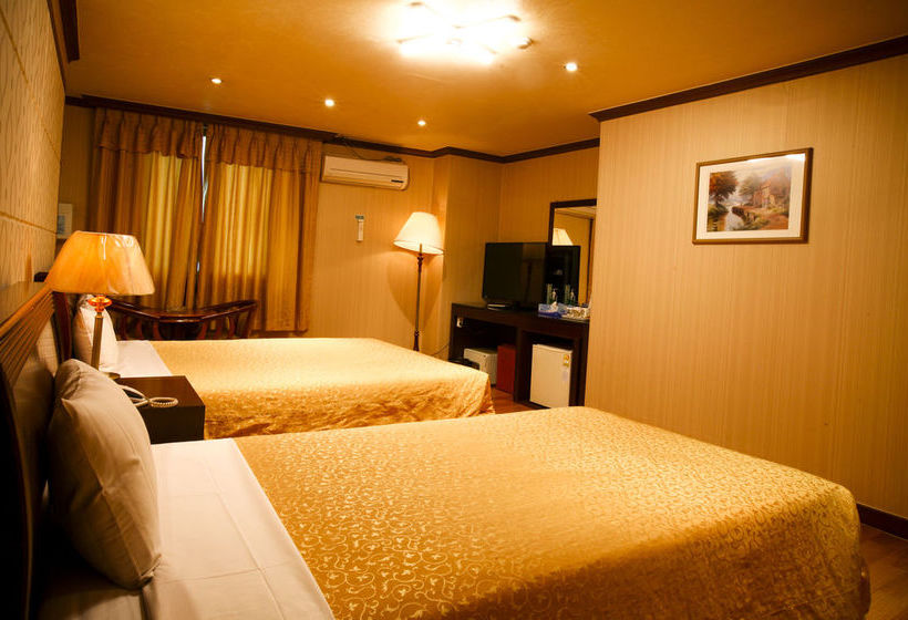 בית מלון כפרי Palace Namdaemun