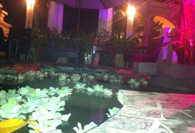 ホテル EOcambo Villa