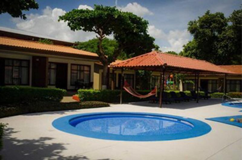 호텔 & Villas Huetares