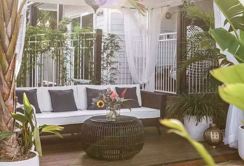 膳宿费 Azur Byron Bay