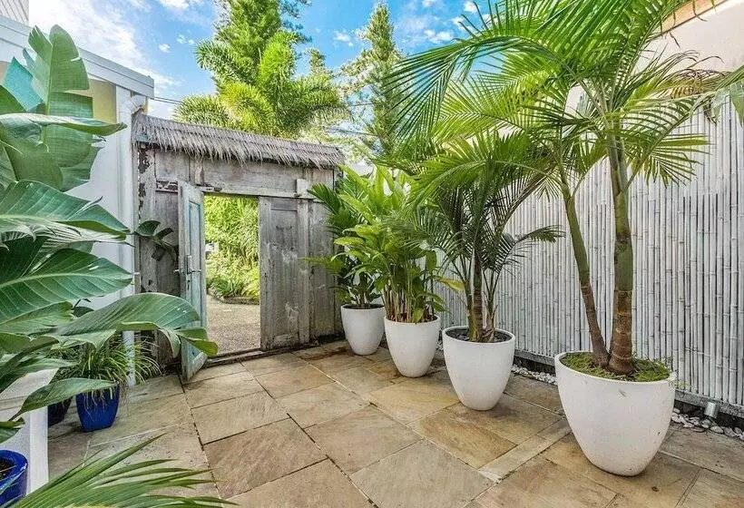 膳宿费 Azur Byron Bay