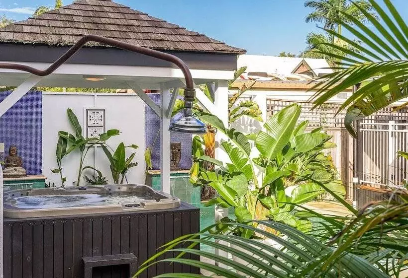 膳宿费 Azur Byron Bay