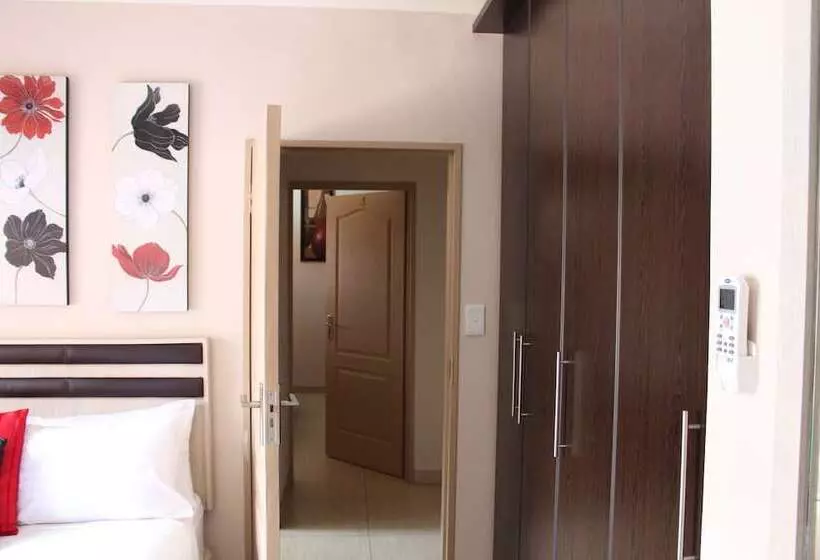 פנסיון Milkwood Mansion