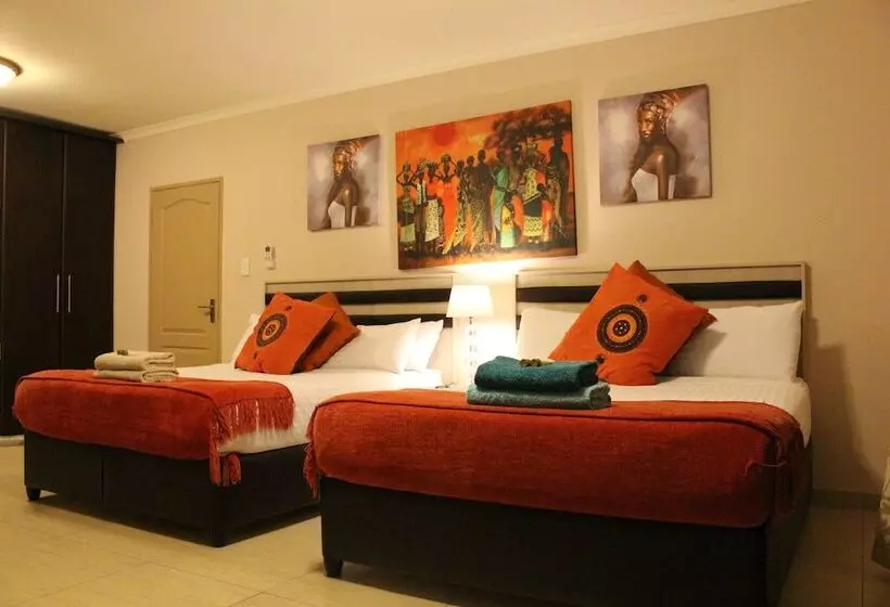 פנסיון Milkwood Mansion