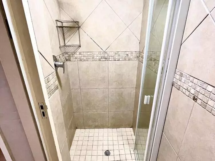 Perna Perna Lodge St Lucia