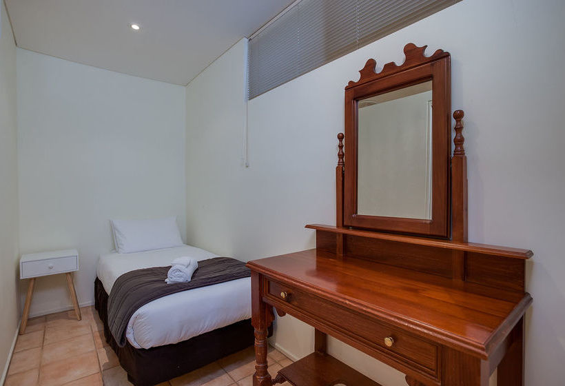 הוסטל Sorrento Beach House