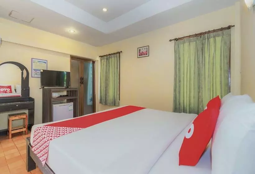 בית מלון כפרי Baanbali Beach Resort