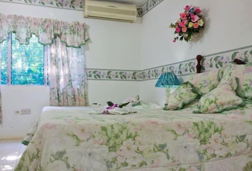 هتل Beyond Sunset Resort & Villas