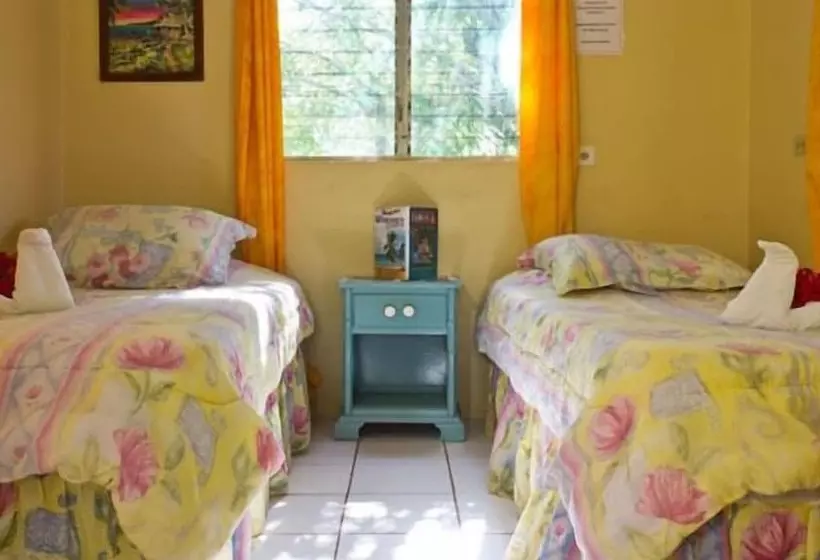 هتل Beyond Sunset Resort & Villas
