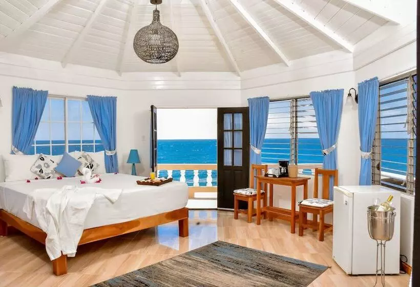 هتل Beyond Sunset Resort & Villas