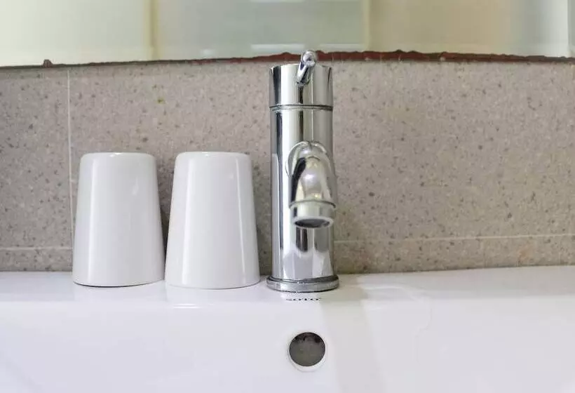 هتل Check Inn Express Taichung Fuxing Hall 2